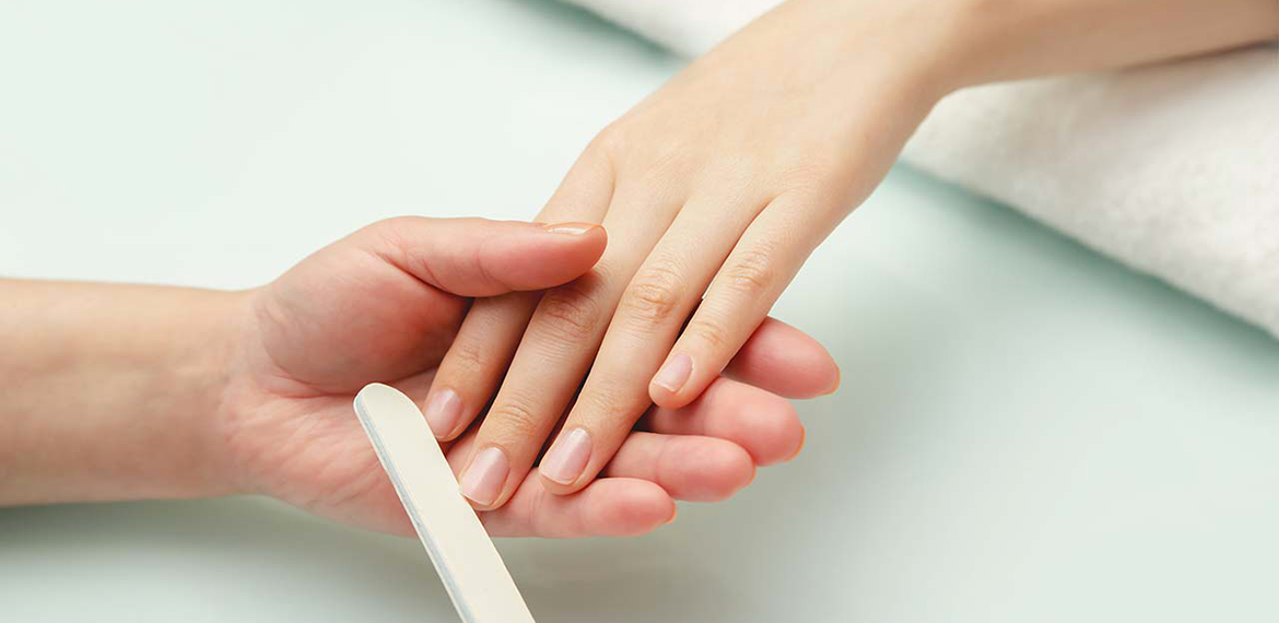 Curare le unghie durante e dopo la chemioterapia